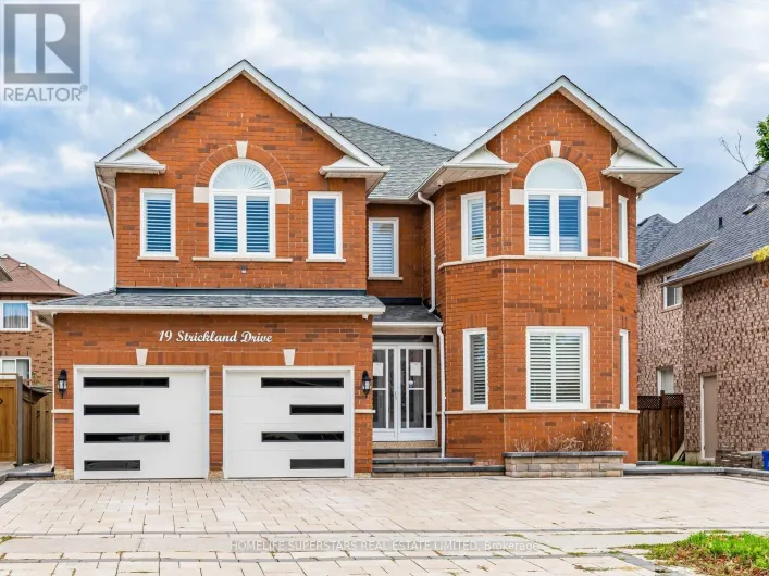 19 STRICKLAND DRIVE, Ajax