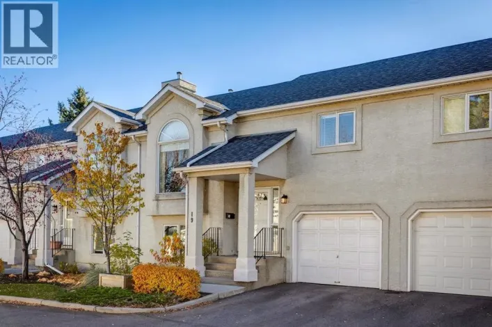19 Sunlake Gardens SE, Calgary