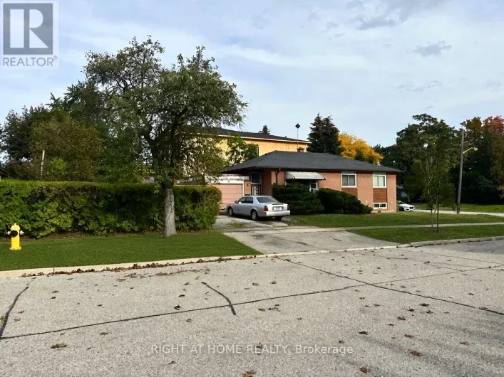 19 UPMINSTER CRESCENT, Toronto