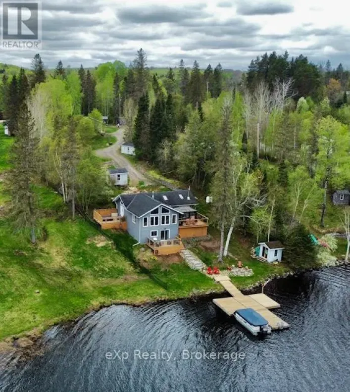 19 VALLEY DRIVE, Parry Sound Remote Area