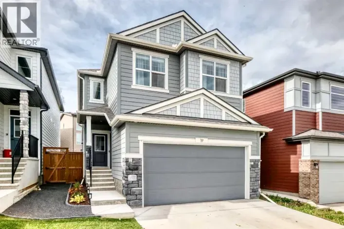 19 Versant View SW, Calgary