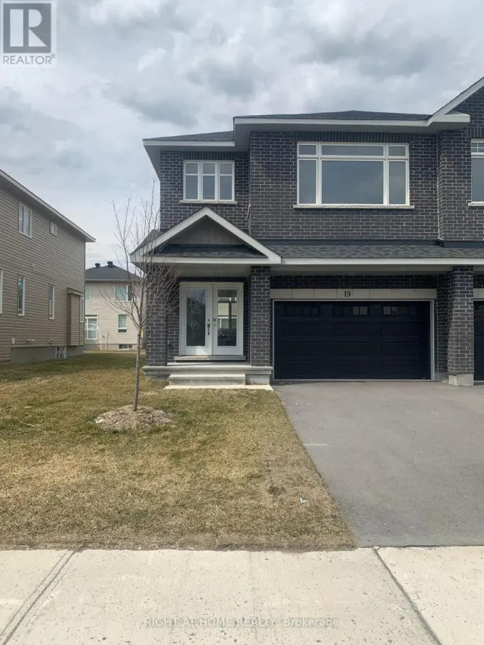 19 WYLIE WAY, Carleton Place