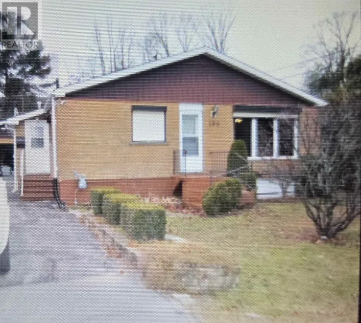 190 Axmith AVE, Elliot Lake