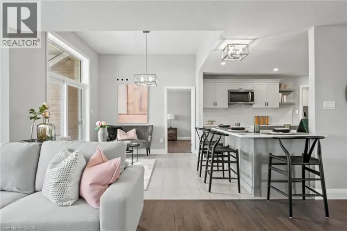 190 BRIDGE Crescent, Minto