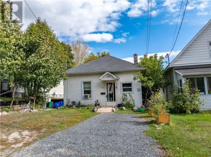 House for sale: 190 Eyre Street, Sudbury