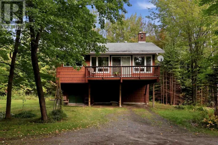 190 Town Line RD E, Laird