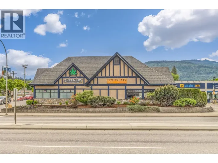 190 Trans Canada Highway NE, Salmon Arm