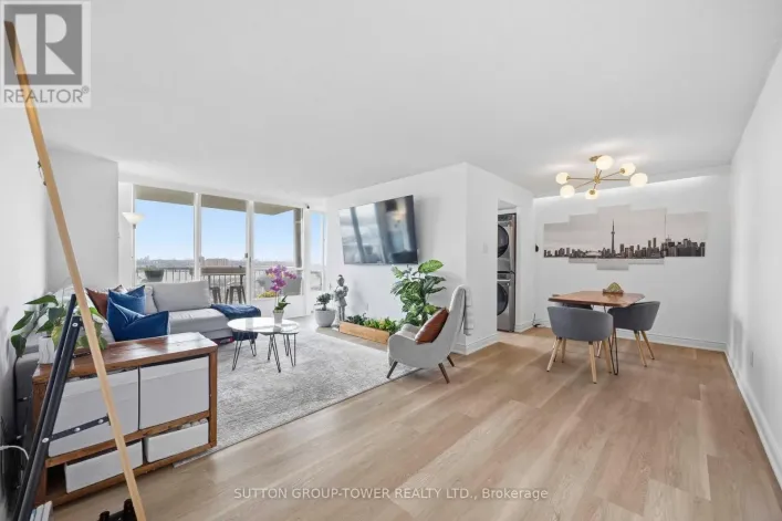 1901 - 3077 WESTON ROAD, Toronto