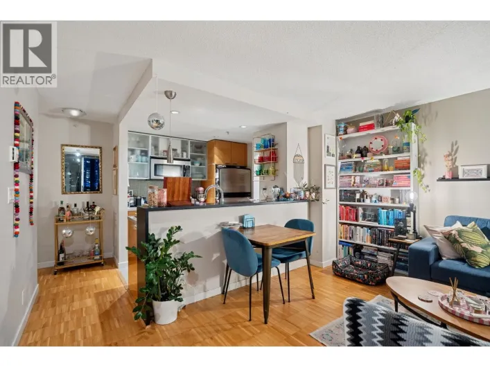 1901 33 SMITHE STREET, Vancouver