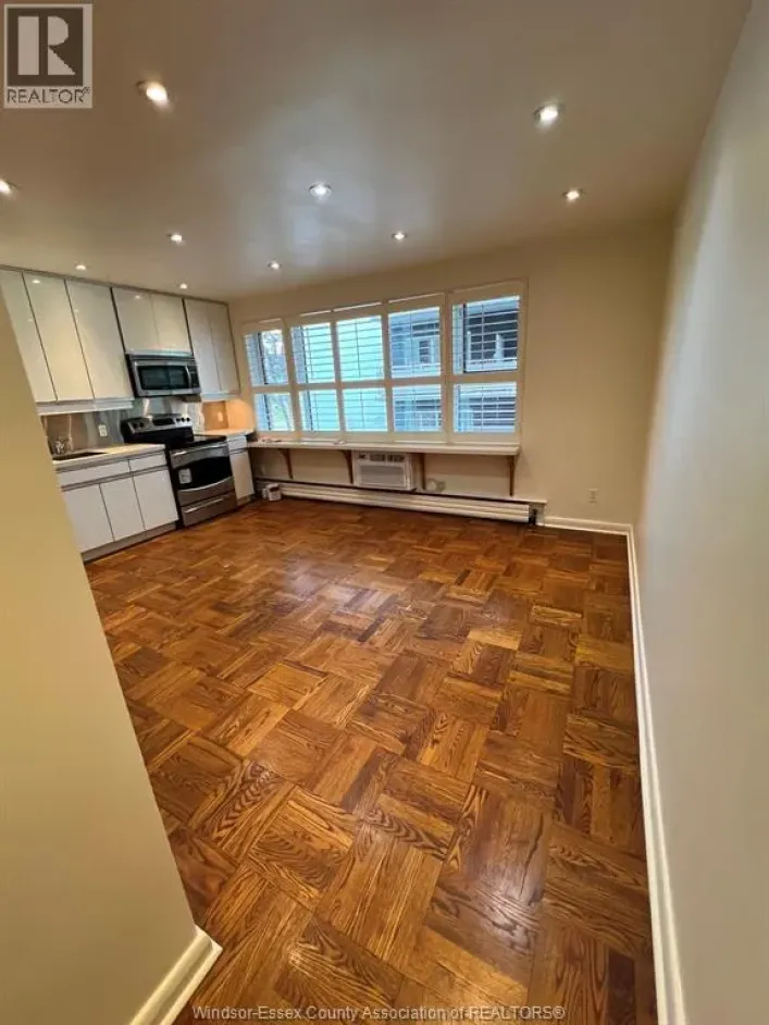 Apartment for rent: 1901 BAYVIEW AVENUE Unit# 105, Toronto