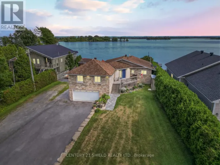 19018 COUNTY ROAD 2 ROAD, South Glengarry