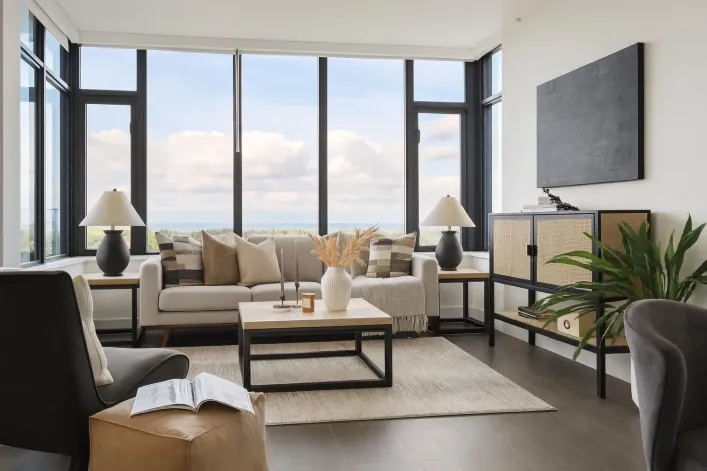 1902 1588 JOHNSTON ROAD, White Rock