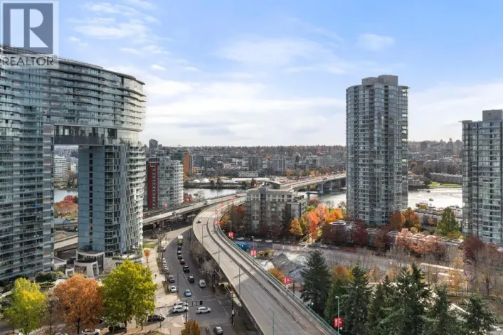 1902 989 BEATTY STREET, Vancouver