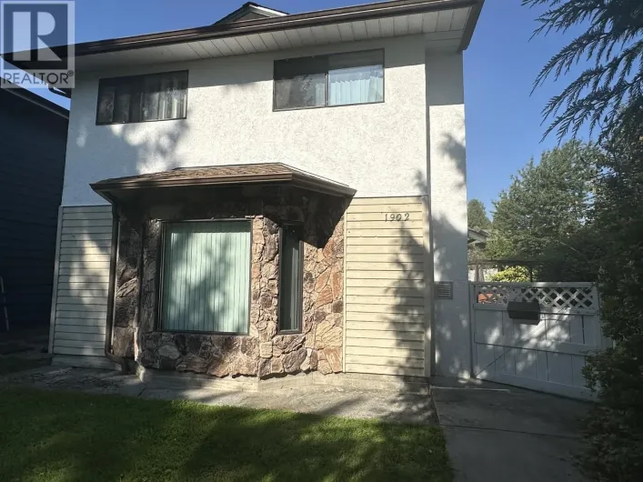 1902 TAYLOR STREET, Port Coquitlam