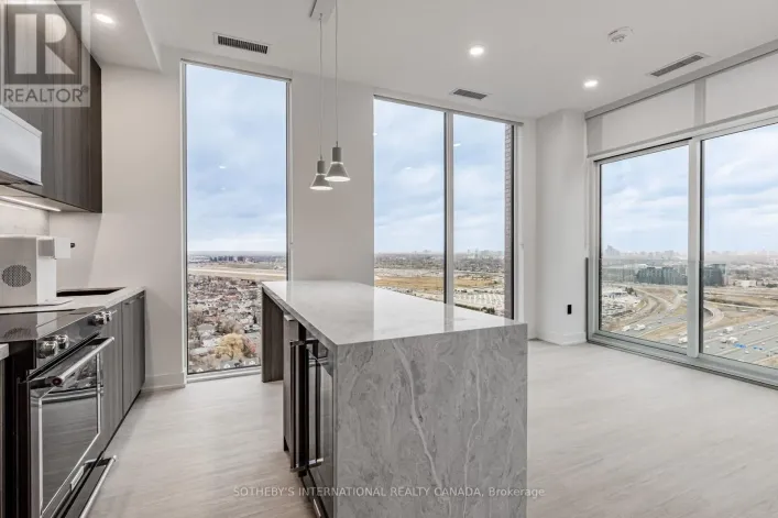 1903 - 29 YORK GARDEN WAY, Toronto