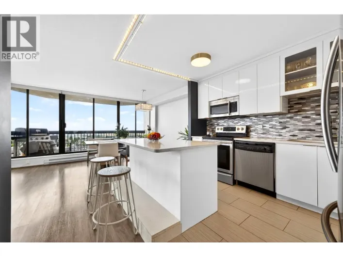 1903 6540 BURLINGTON AVENUE, Burnaby