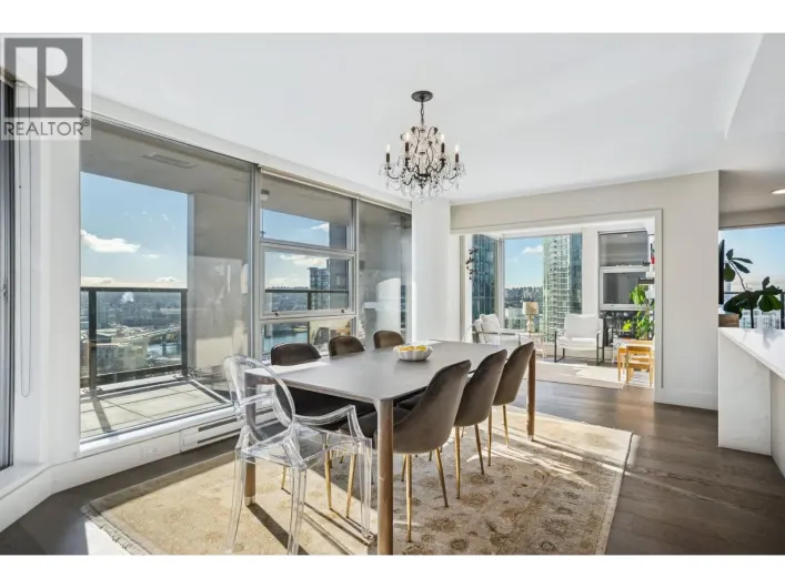 1903 989 BEATTY STREET, Vancouver