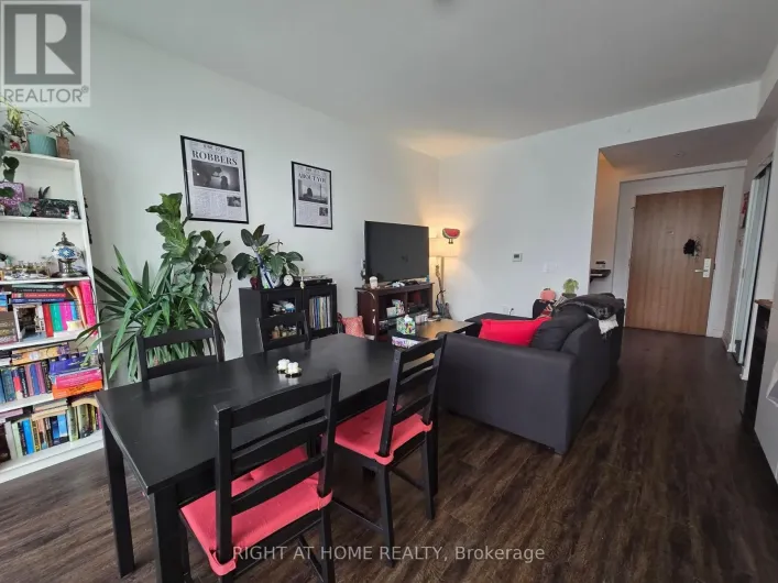 1905 - 15 QUEENS QUAY E, Toronto