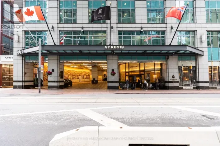 1905 - 325 BAY STREET, Toronto