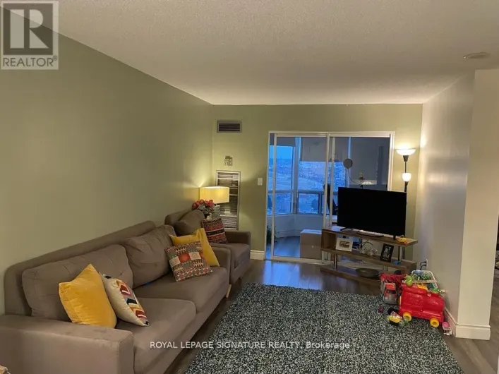 1906 - 155 HILLCREST AVENUE, Mississauga