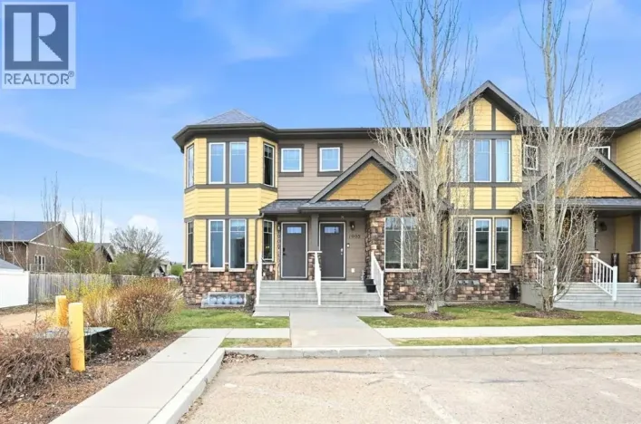 1906, 30 Carleton Avenue, Red Deer
