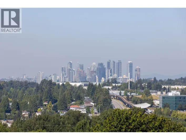 1906 3771 BARTLETT COURT, Burnaby