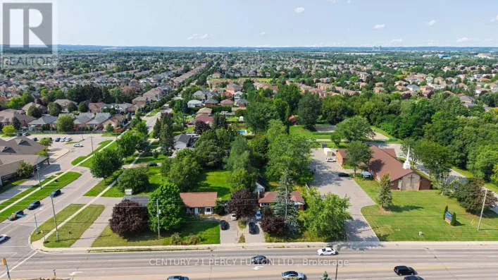 1906 ROSSLAND ROAD E, Whitby