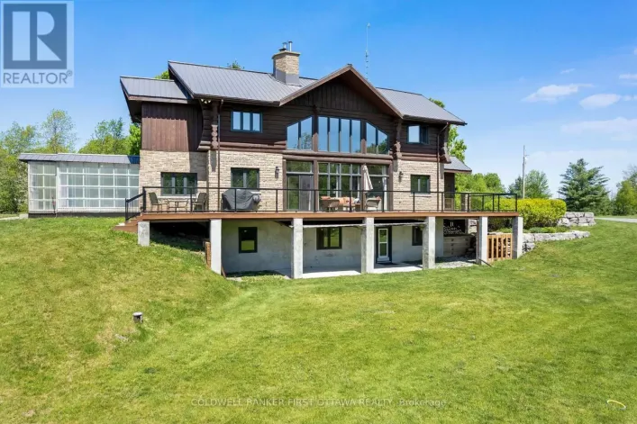 19067 HIGHWAY 7, Tay Valley