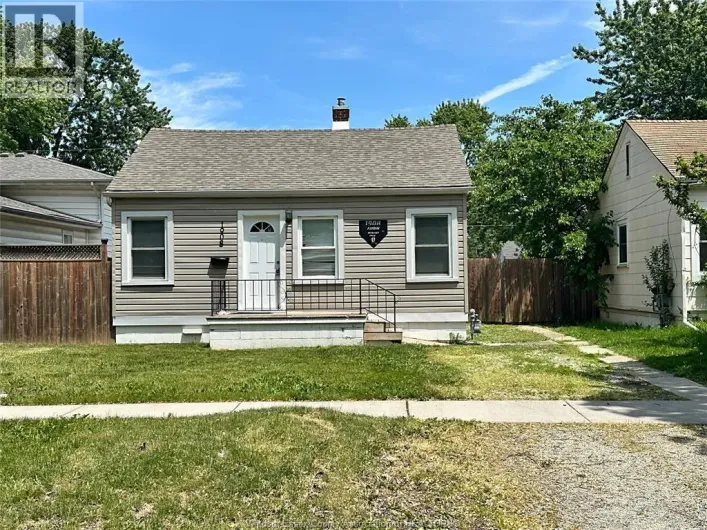 1908 AUBIN ROAD, Windsor