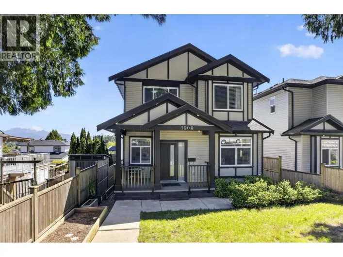 1909 PITT RIVER ROAD, Port Coquitlam