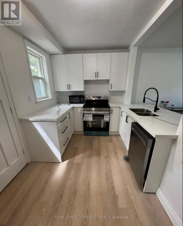 191 FINCH AVENUE W, Toronto
