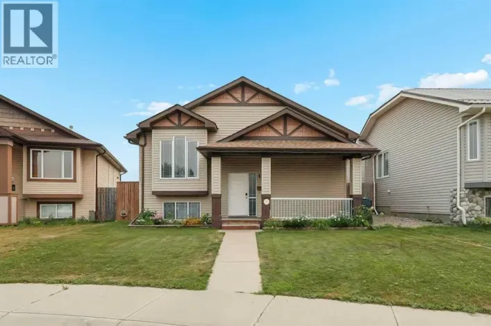 191 Jessie Robinson Close N, Lethbridge