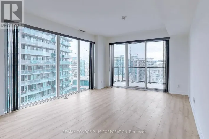 1910 - 135 EAST LIBERTY STREET, Toronto