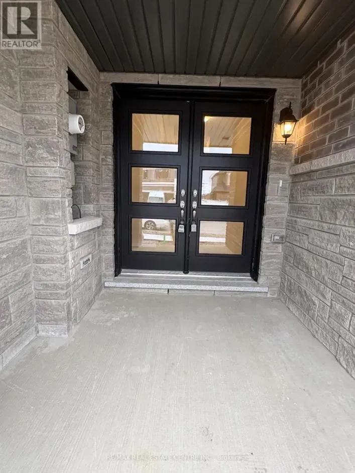 1911 UPPER THAMES DRIVE, Woodstock