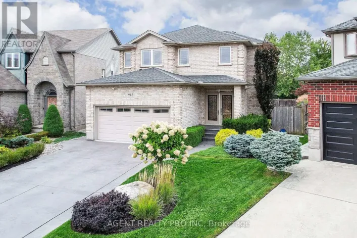 1912 JUBILEE DRIVE, London North