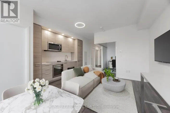 1915 - 75 CANTERBURY PLACE, Toronto