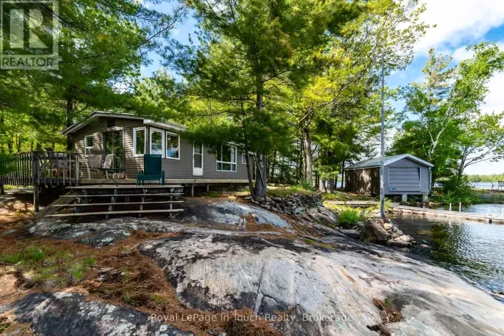 House for sale: 1916 SIX MILE LAKE SHORE ISLAND, Georgian Bay