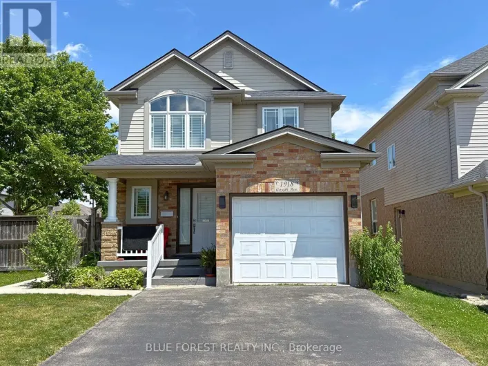 1918 GOUGH AVENUE, London North