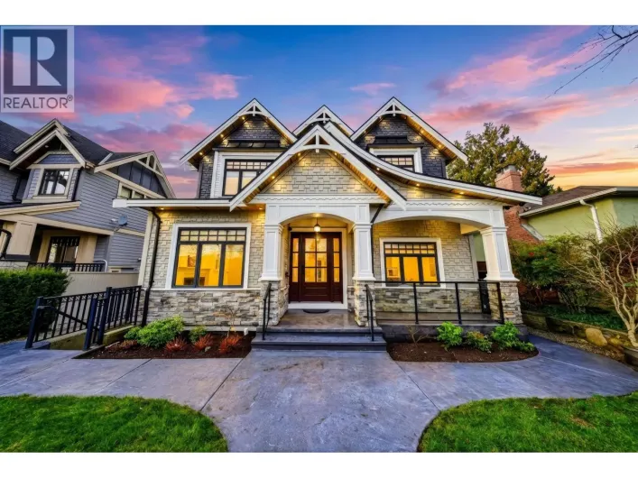 1919 DUBLIN STREET, New Westminster