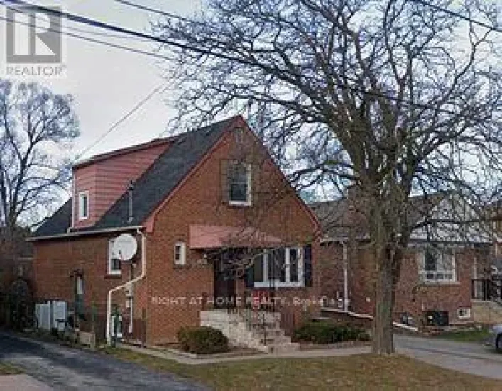 192 BOGERT AVENUE, Toronto