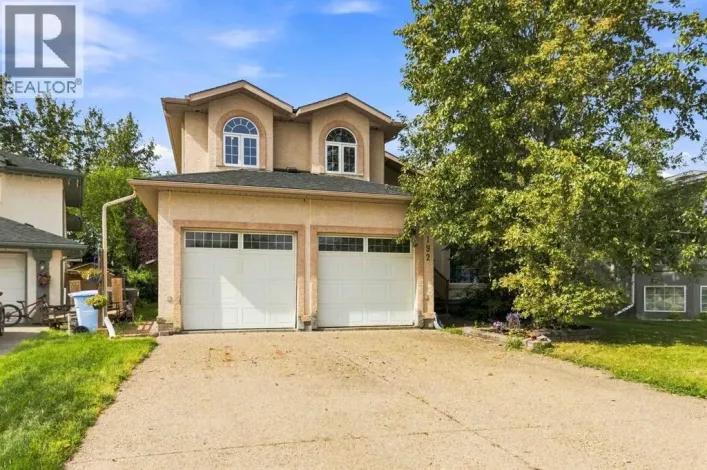 192 Burton Place, Fort McMurray