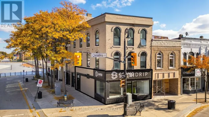 192 CHRISTINA STREET N, Sarnia