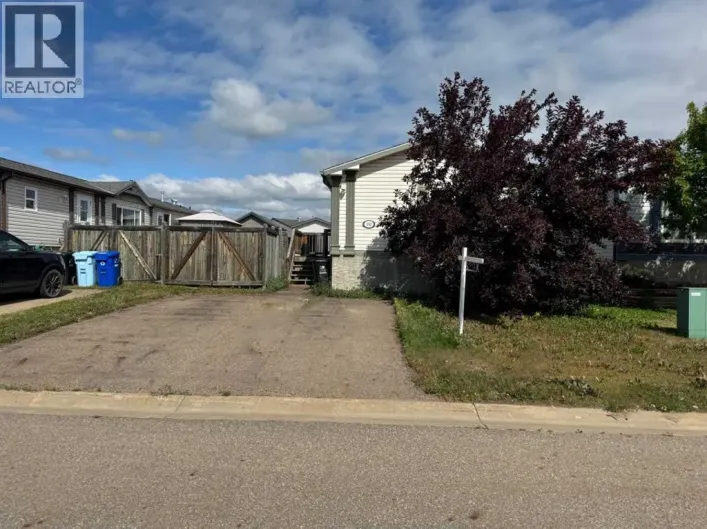 192 Elm Street, Fort McMurray