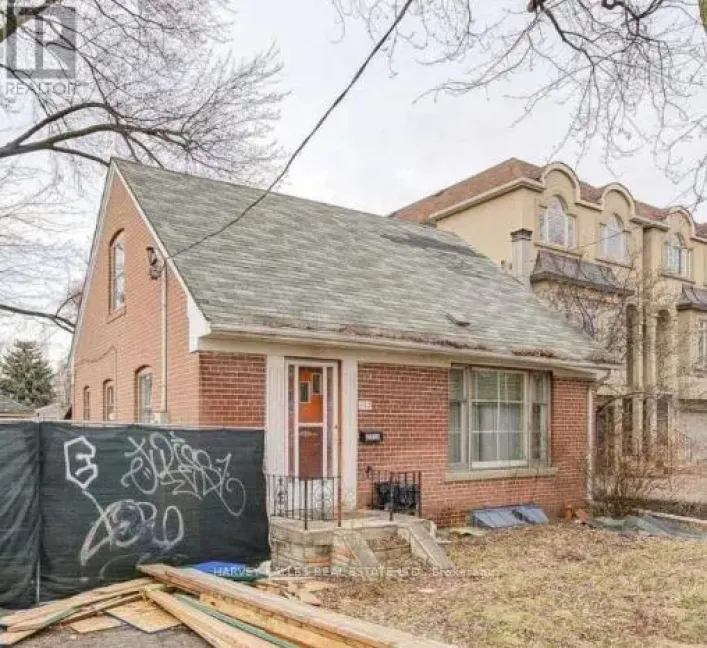 192 FINCH AVENUE E, Toronto