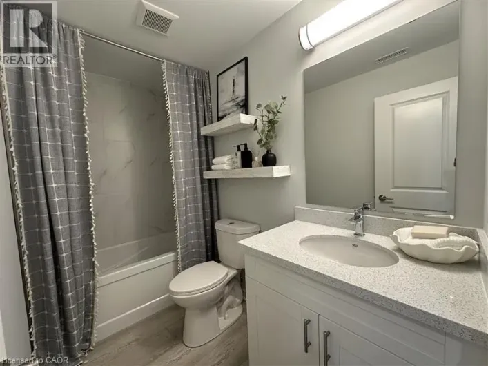 192 W ERIE Street Unit# 1, Port Colborne