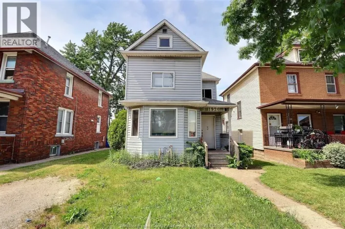 1920 UNIVERSITY AVENUE West, Windsor