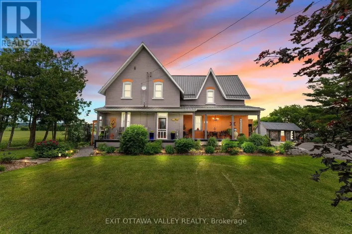 1922 KERR LINE ROAD, Whitewater Region