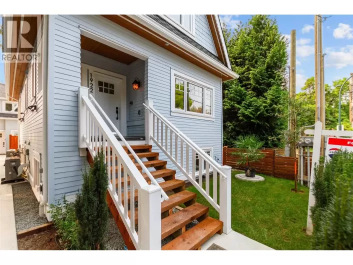 1922 WILLIAM STREET, Vancouver