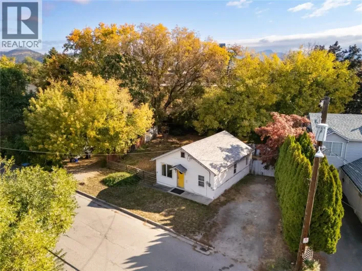 1923 Lindahl Street, Kelowna