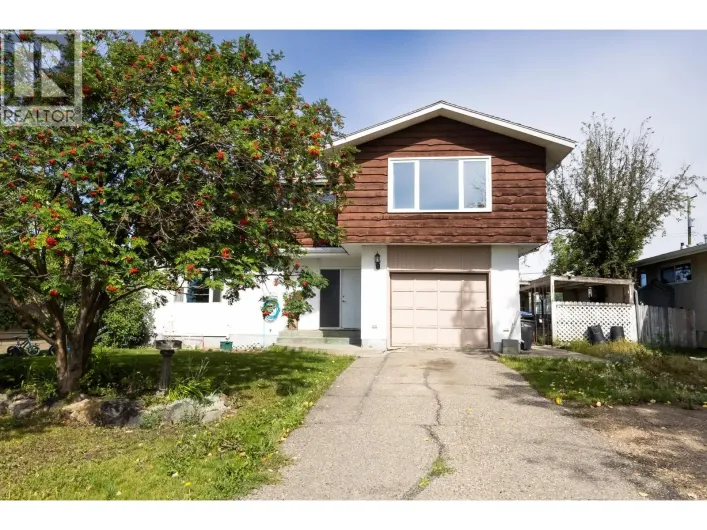 1924 90 Avenue, Dawson Creek